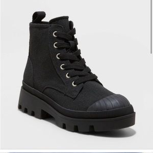 Universal Thread Teagan Platform Boots